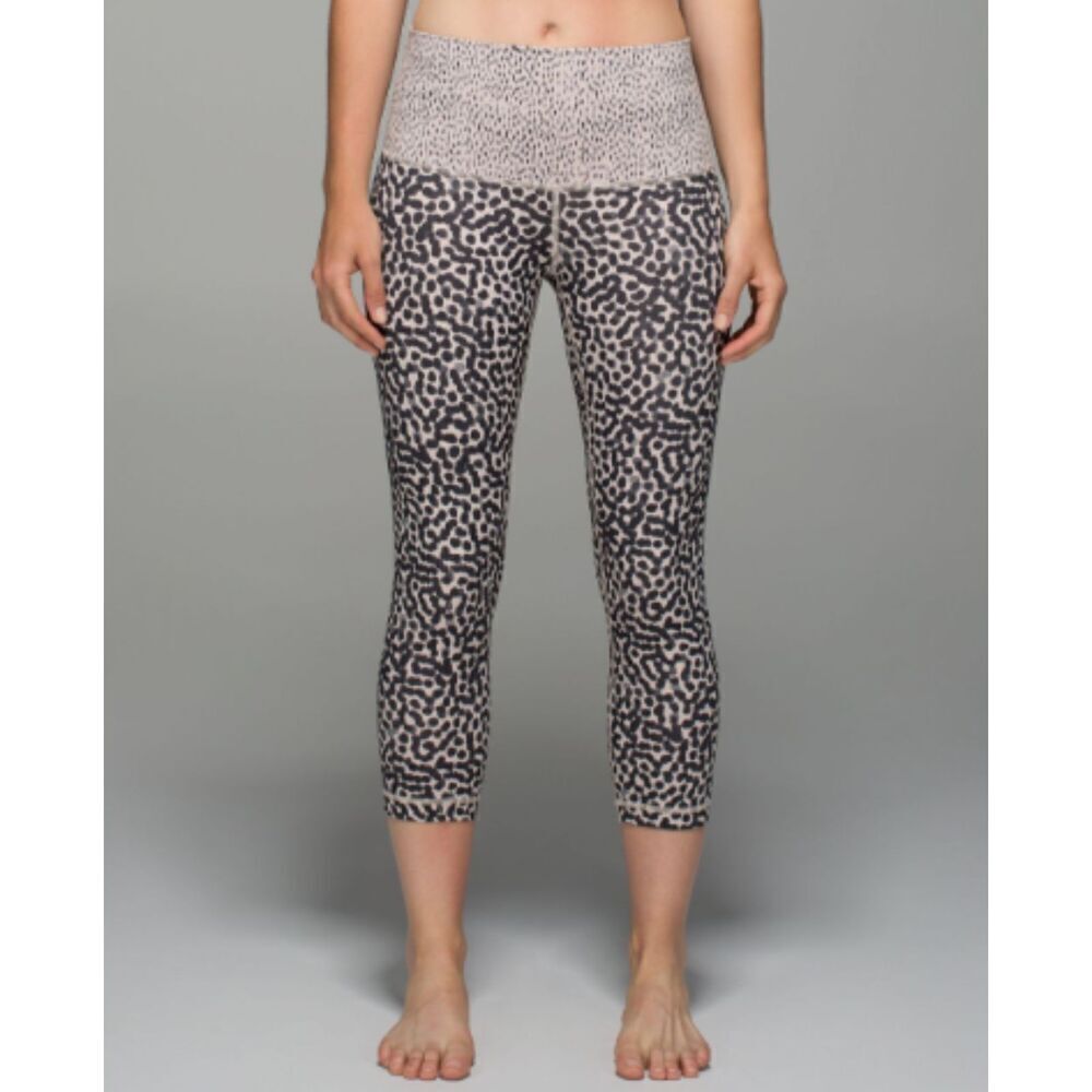 LULULEMON Wunder Under Crop II Roll Down Ivory Black Spotted Workout Leggings 4